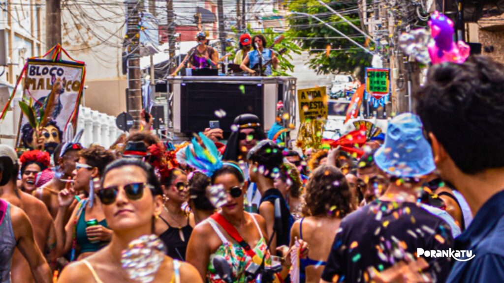 Foto do bloco Maluco Beleza, no centro de Vitória em 2025.